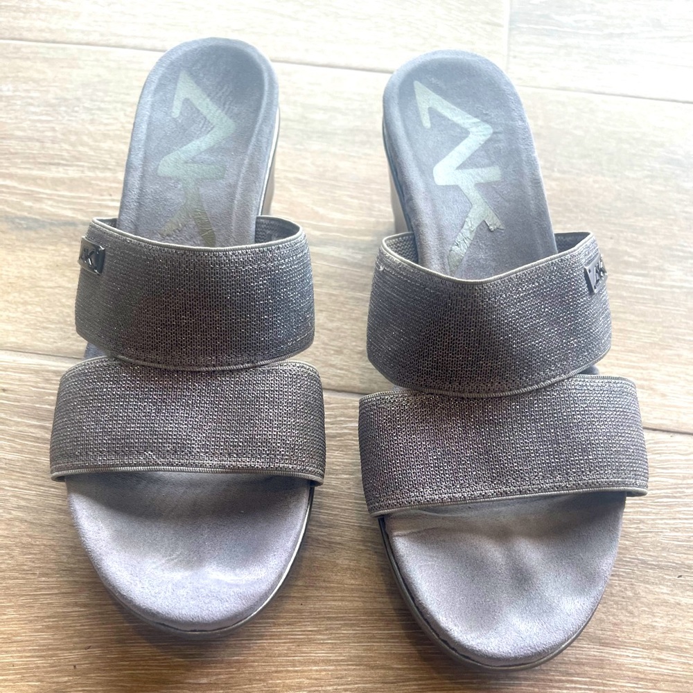 Anne Klein wedge silver gray size 9 women’s shoes